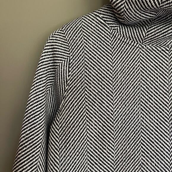 J. Crew Long Sleeve Funnelneck Pullover Black White Herringbone Sz XS Turtleneck - Picture 8 of 16